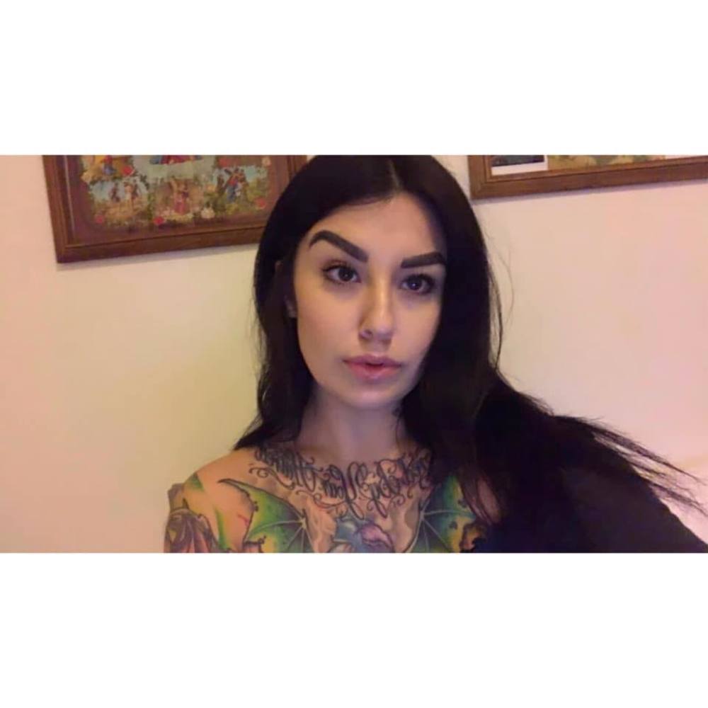 Meet your Posher, Lisa